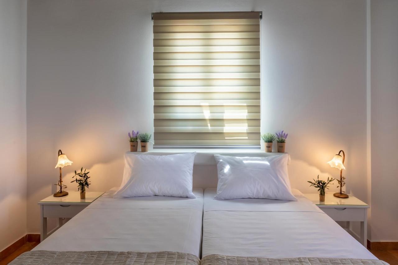 Olivas Rooms Galissas Exterior foto